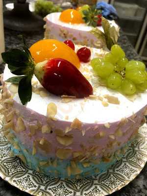 Andreia Paes E Doces