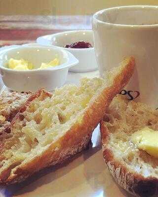 Oui Uai Patisserie & Boulangerie