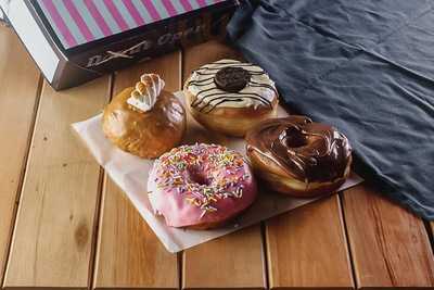 The Good Cop Donut Shophttps://www.facebook.com/thegoodcopdonut/