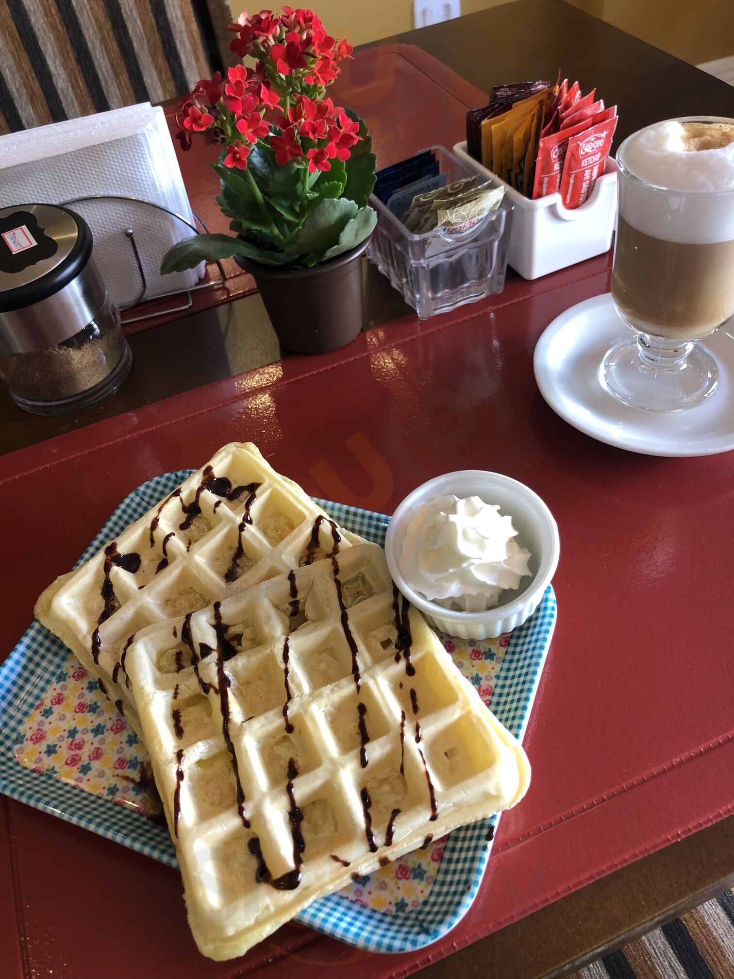 Expresso Divino Cafeteria &salgaderia