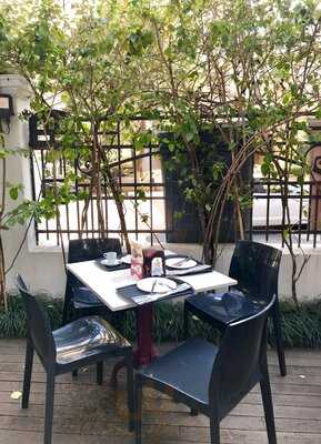 Patisserie Douce France