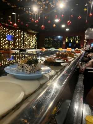 Hashiru Kaiten Sushi