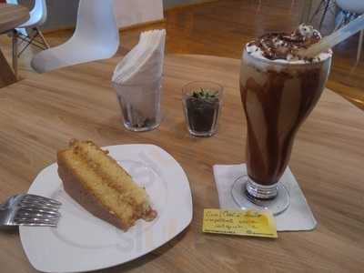 Américo Pães E Café