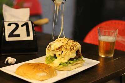 Beleleu Burger & Bar