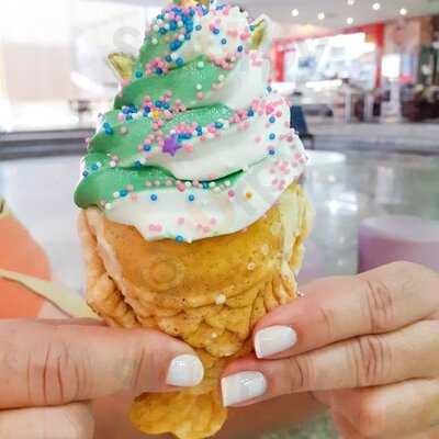 Oishii Japanese Crepes & Ice Cream