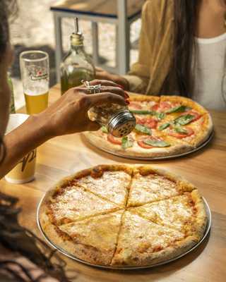 Vezpa Pizzas - Shopping Novo Leblon