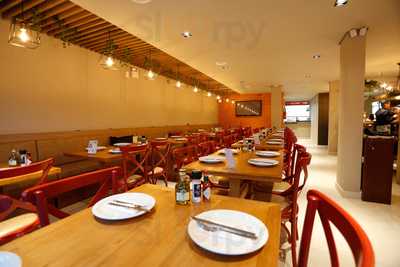 Pizzaria Quatro Queijos