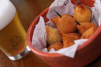 Titia Avó Maria Coxinha - Passeio Primavera