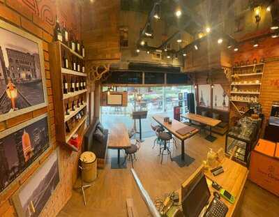 Tácito Curie Café & Bistrô