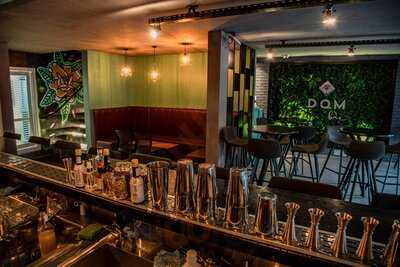 Dom Bar