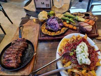 Bark & Crust Meathouse