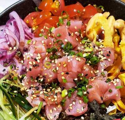 Naka Poke Shop