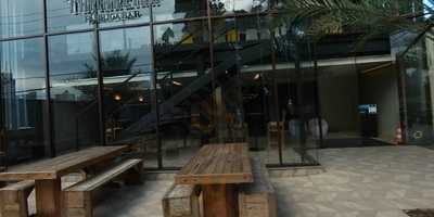 Tamareira Fábrica Bar