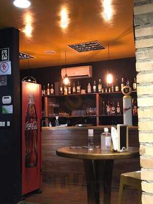 Bucks Burguer (yellow Burger)