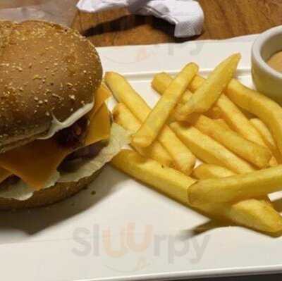 Bucks Burguer (yellow Burger)