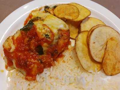 Di Santo Pastas E Parmegianas