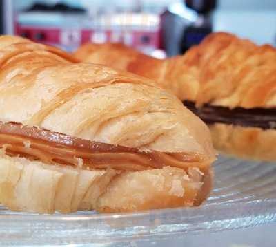 Pão Com Manteiga Cafeteria Familiar