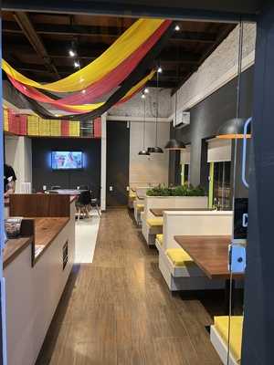 Chicago's Pizza N' Burger