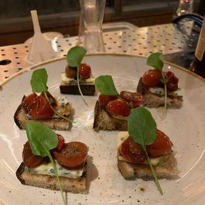 Caledonia Whisky & Co.