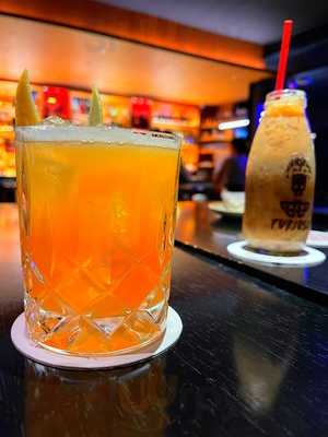 Caledonia Whisky & Co.