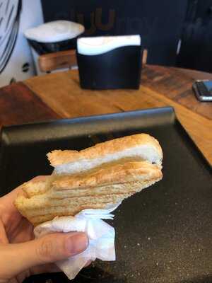 Duckbill Cookies & Coffee