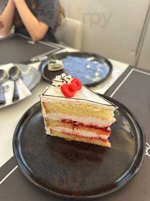 Eat Asia - Hello Kitty