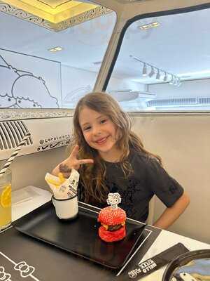 Eat Asia - Hello Kitty