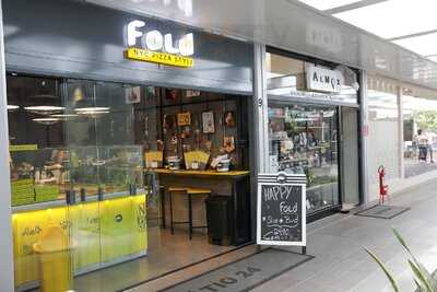 Fold Nyc Pizza Style