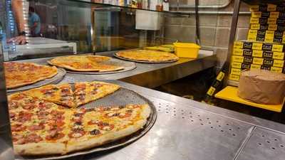 Fold Nyc Pizza Style