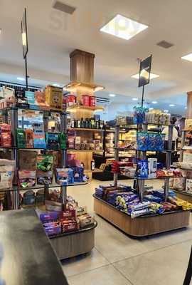 Galo Branco Food Shop