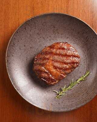 Garrafeira & Grelhados