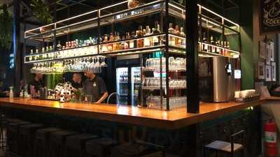 Down Town Pub & Garden