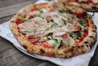 Ciao Pizzeria Napolitana