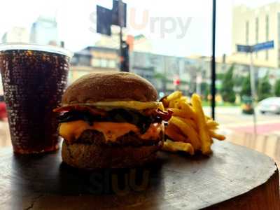 Sujinho Fastburger