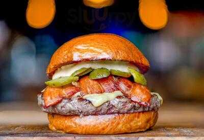 Hamburgueria Invictus