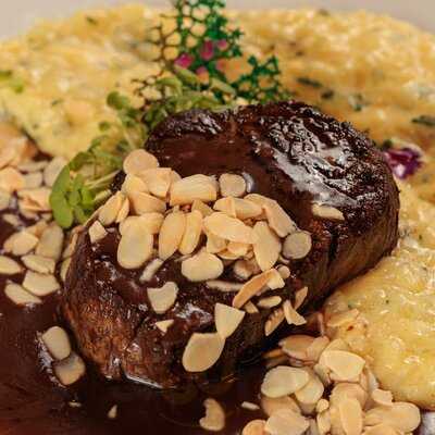 Chivi Lounge Bistrô