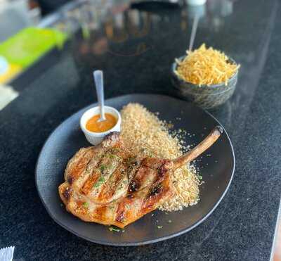 Meet & Meat Steakhouse