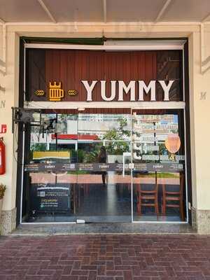 Yummy Fast Pub