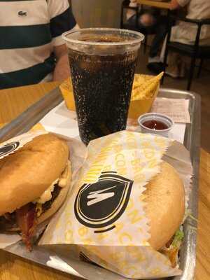 Jerônimo Balneário Shopping