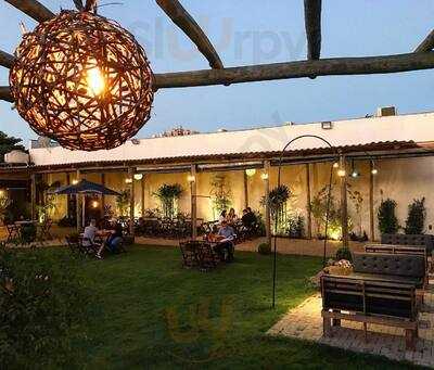 Ilha Choperia E Petiscaria