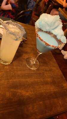 The Circus Bar E Kitchen