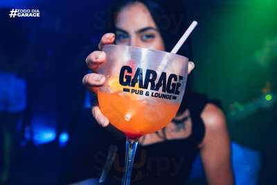 Garage Pub & Lounge