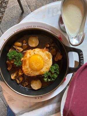 Madame Suzette Bistro