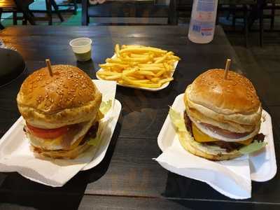 Bora Lá Hamburgueria E Petiscos