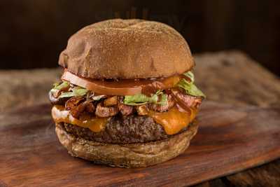 Lemax Hamburgueria - Abelardo Bueno