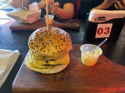 Lemax Hamburgueria - Abelardo Bueno