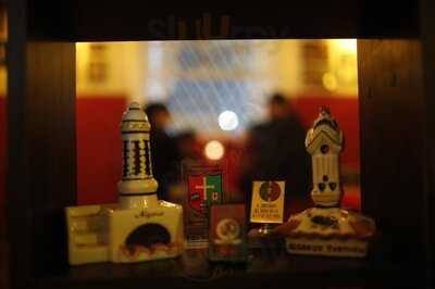 Maria Lisboa Casa De Fado