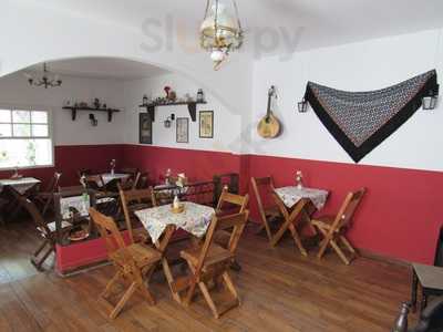 Maria Lisboa Casa De Fado