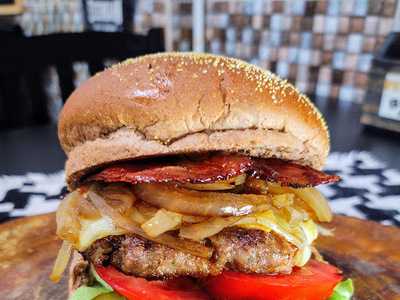 Pedreira's Burger