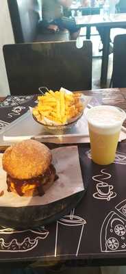 Touchdown Burger Santana